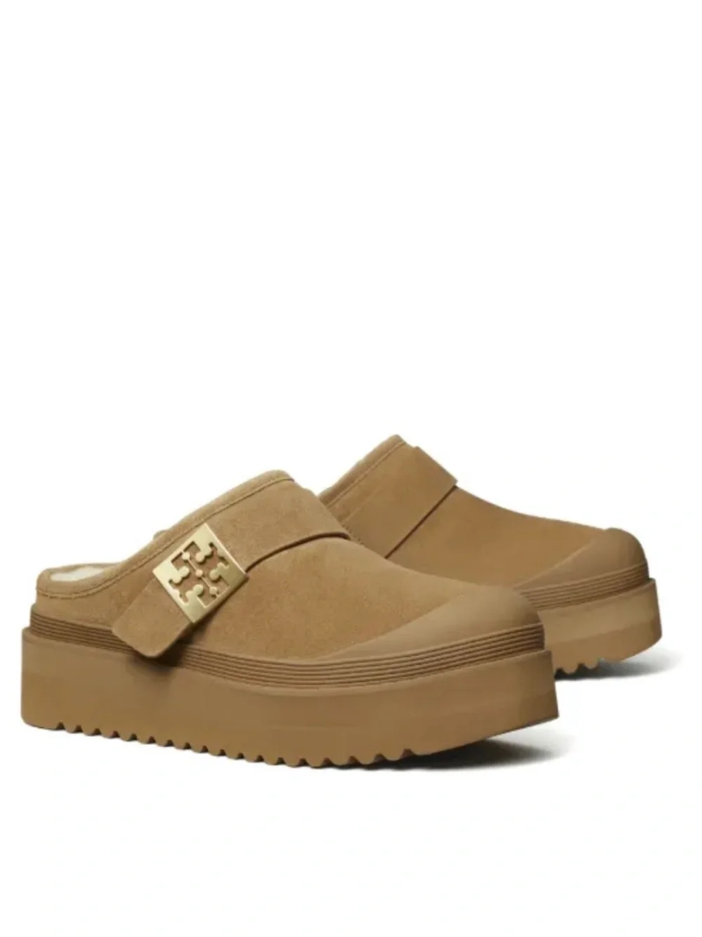 Tory Burch Mellow Mules are giving luxury meets effortless 🤎
